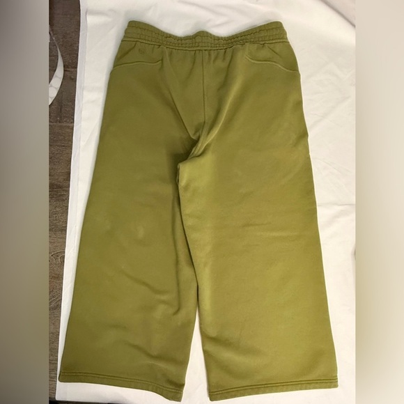 Lululemon‎ Loungeful High-Rise Wide Leg Crop Bronze Green Size 10 - Picture 4 of 12